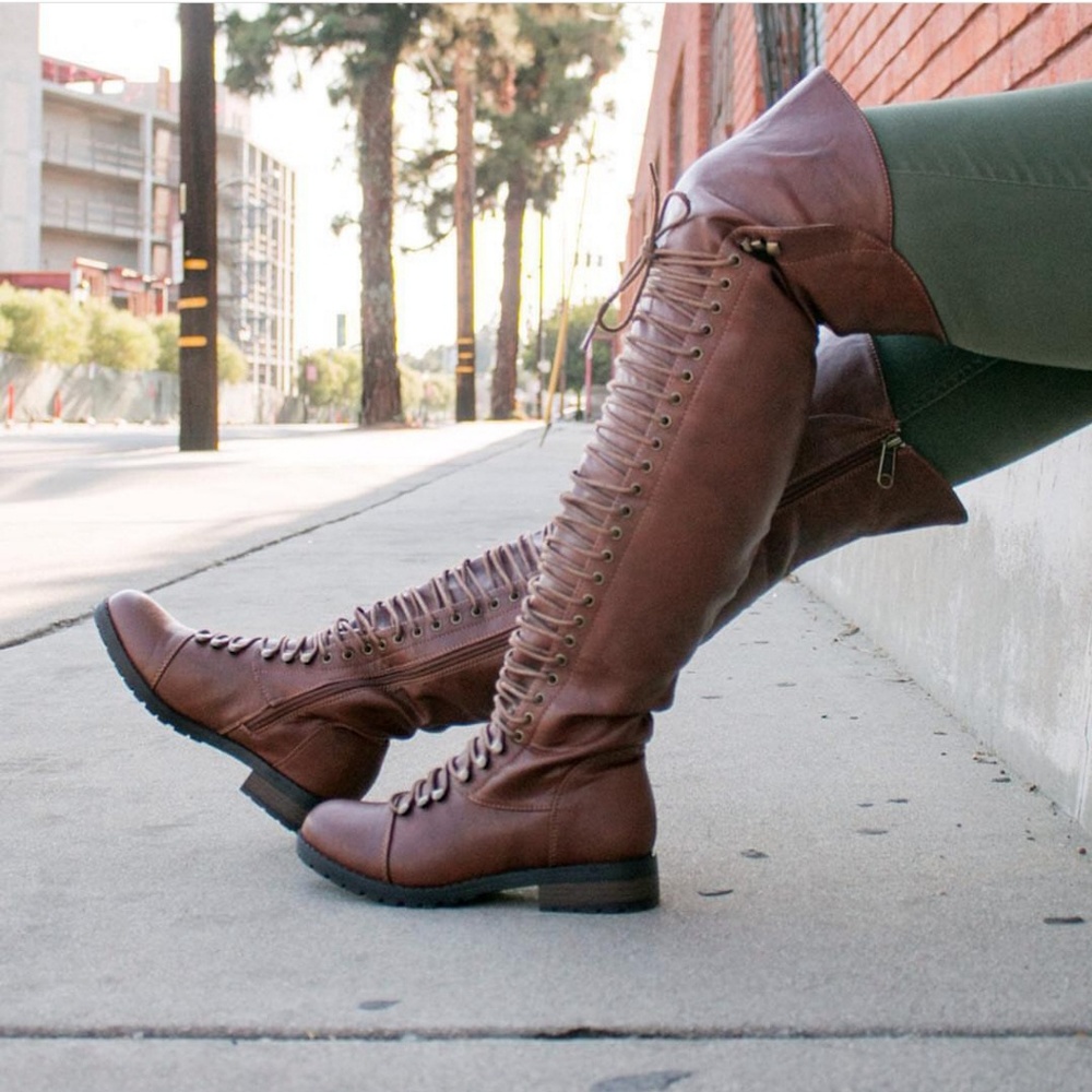 𝙇𝙖𝙨𝙩 𝙎𝙞𝙯 6.5 🖤Brown Corset Over Knee Boot - Picture 8 of 8